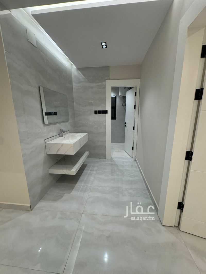 5 bedroom apartment in Umm Al Hamam Al Gharbi, Riyadh 9