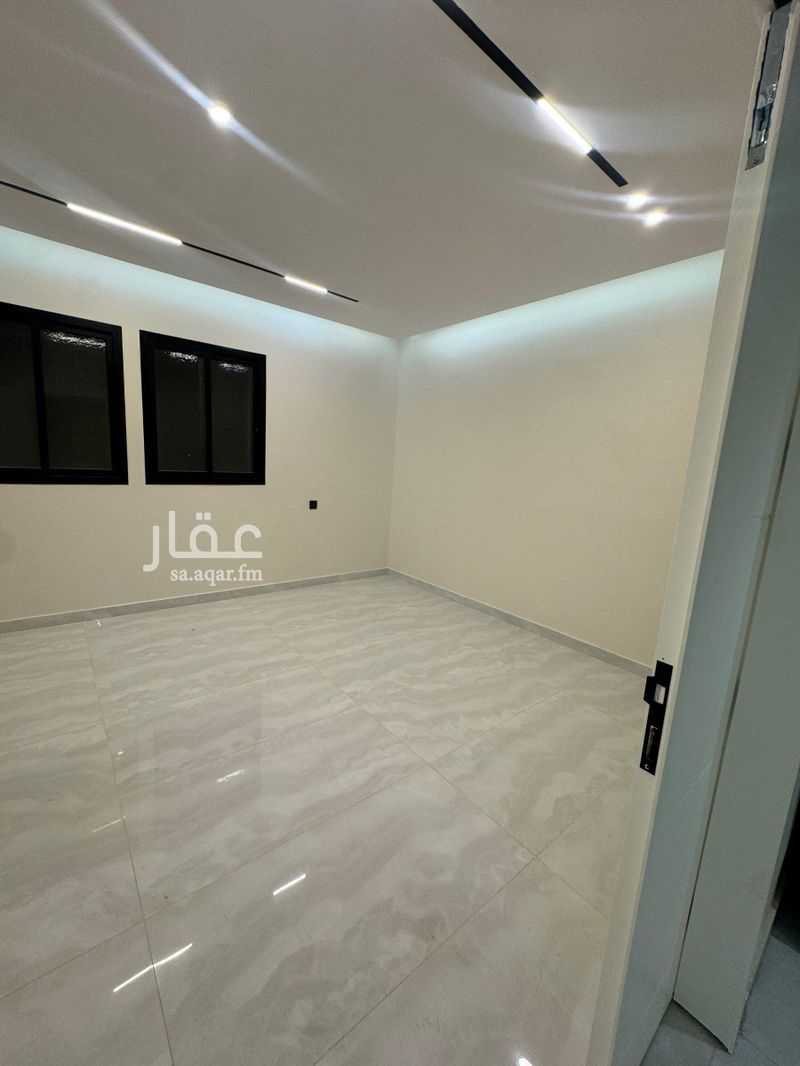 5 bedroom apartment in Umm Al Hamam Al Gharbi, Riyadh 17