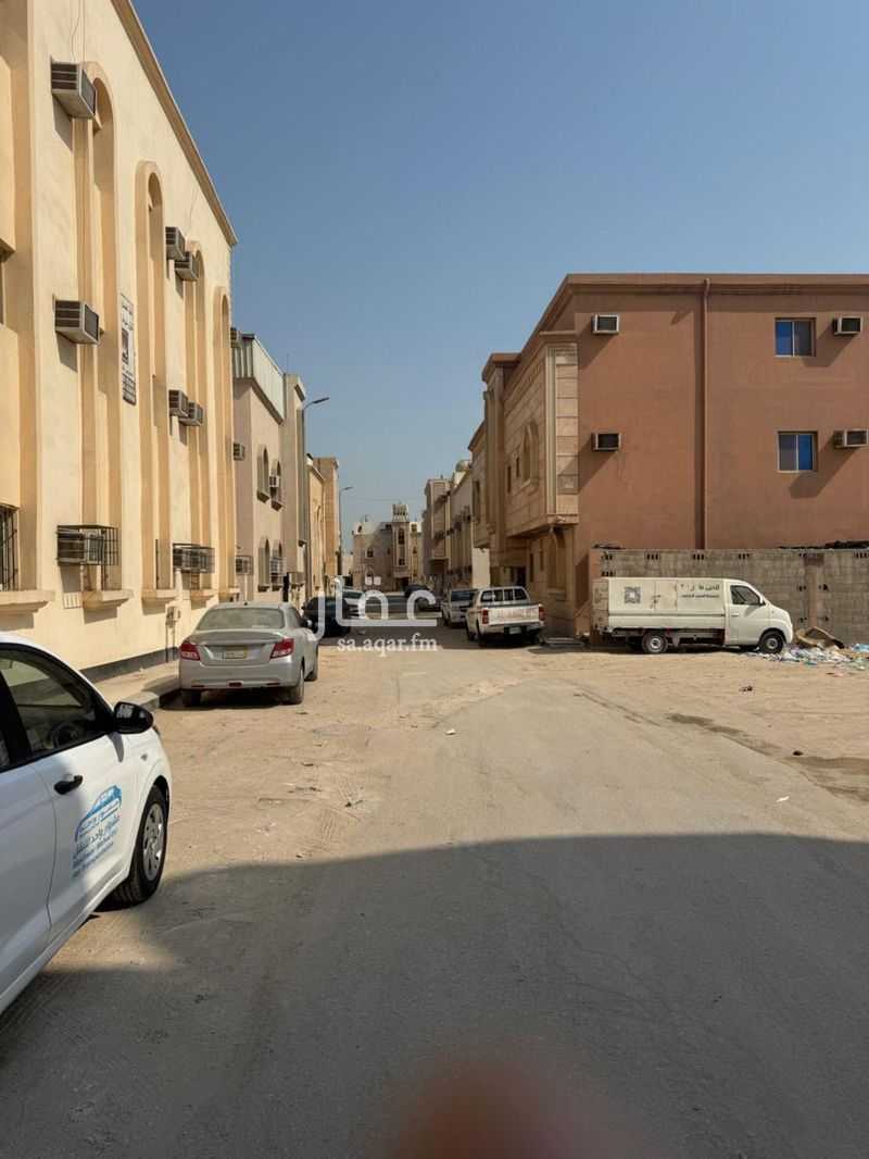 30 bedroom building in West Mazara’ Subdivision, Eastern Province 4