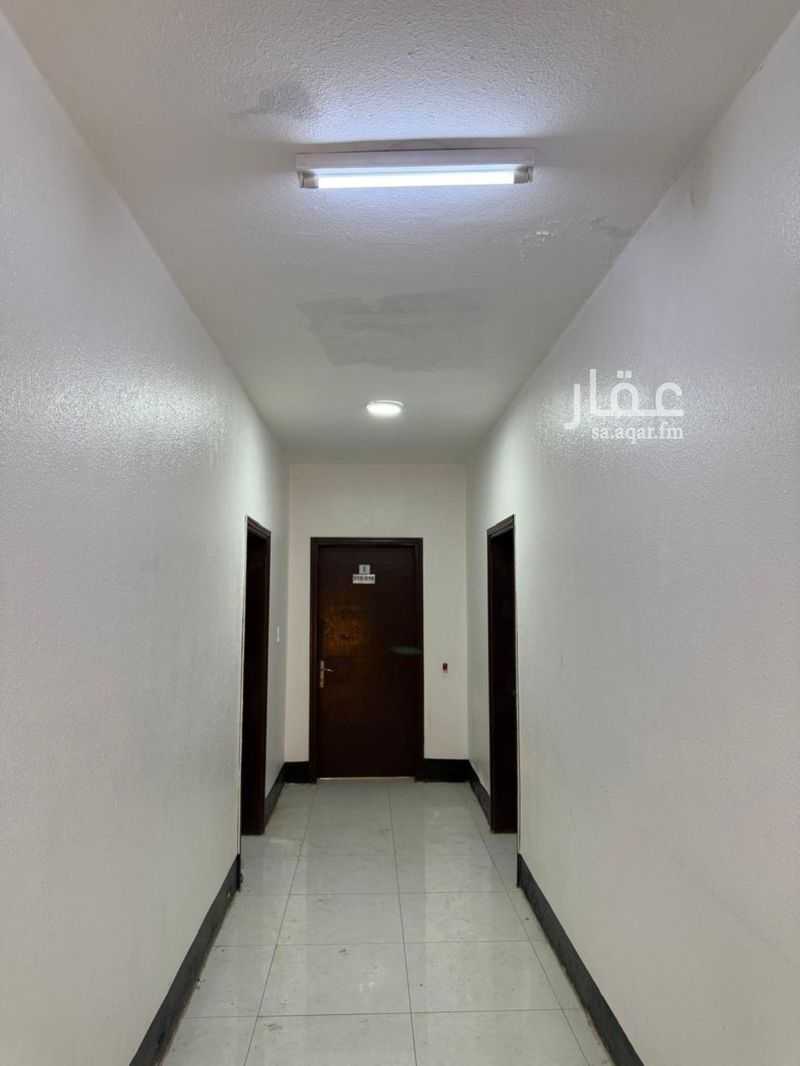 30 bedroom building in West Mazara’ Subdivision, Eastern Province 9