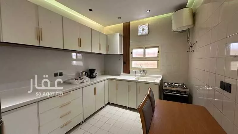 2 bedroom floor in Al Maizilah 2