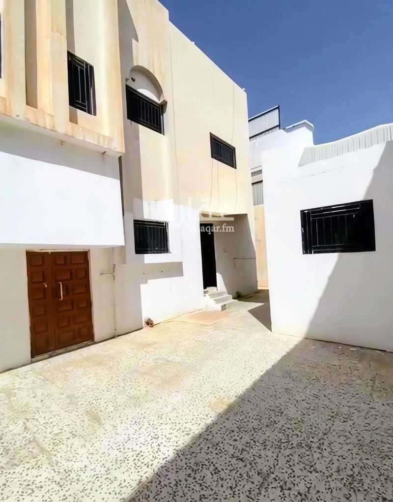 4 bedroom villa in As Safra, Qassim Region 12