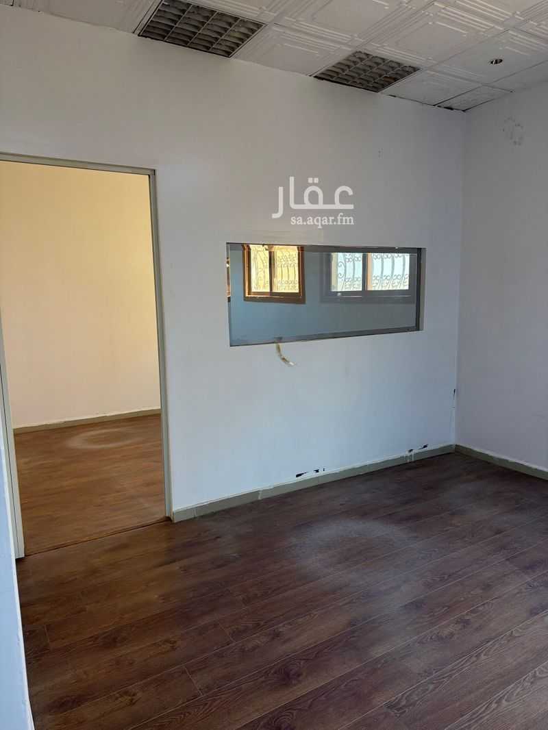 5 bedroom office in Ishbiliyah, Riyadh 3