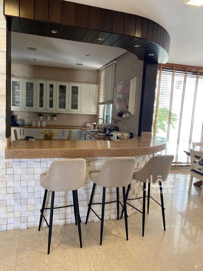 4 bedroom villa in An Naqrah, Hail 9