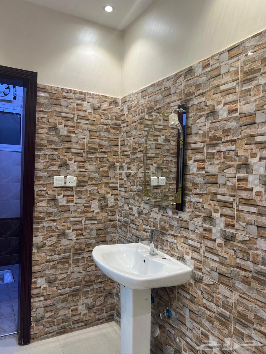 4 bedroom apartment in Al Ranuna, Madinah 11