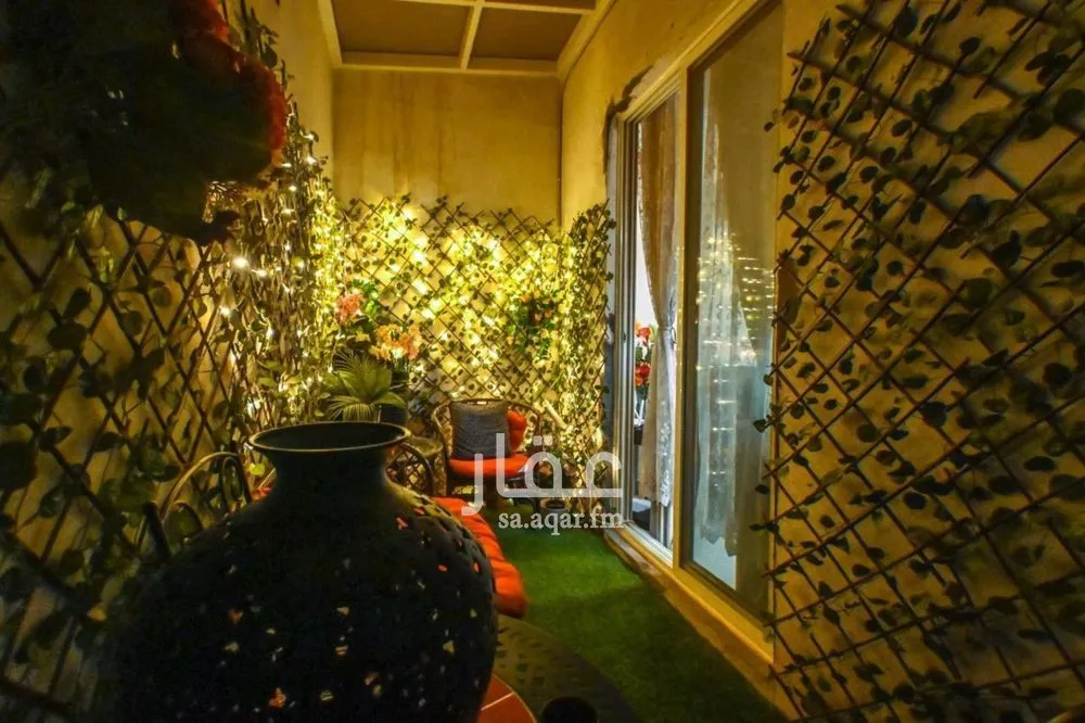 3 bedroom apartment in Al Malqa 16