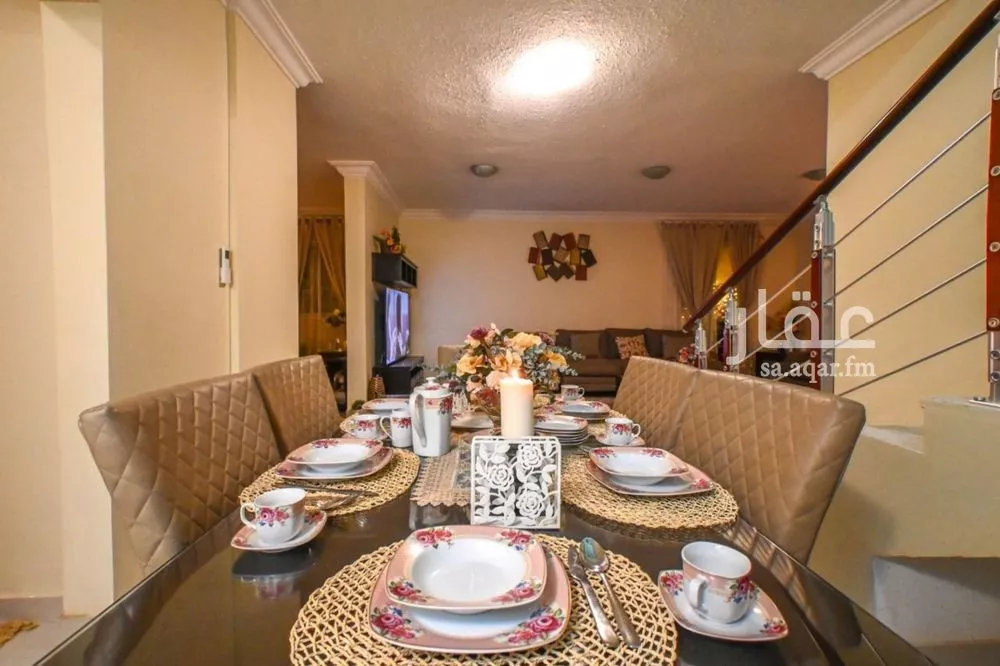 3 bedroom apartment in Al Malqa 19