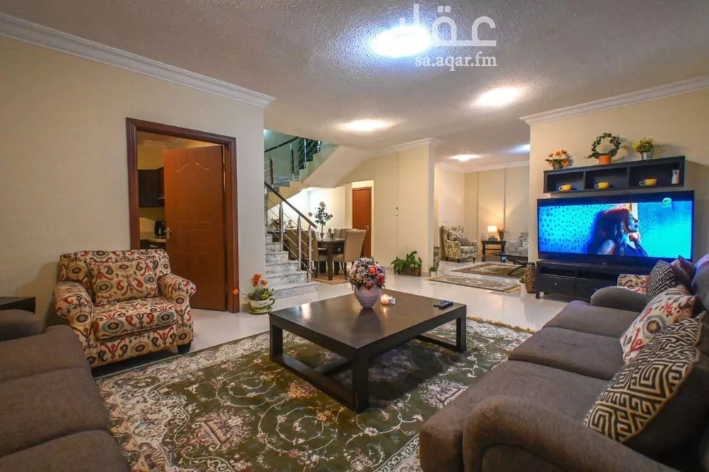 3 bedroom apartment in Al Malqa 10
