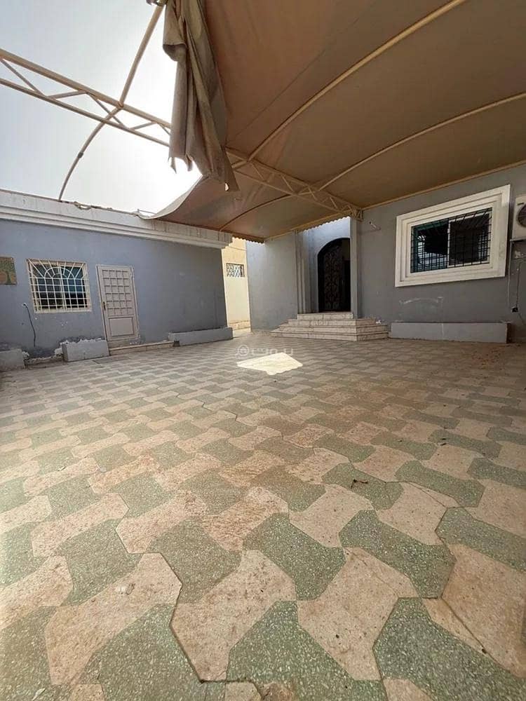 5 bedroom villa in At Taawon, Riyadh 2