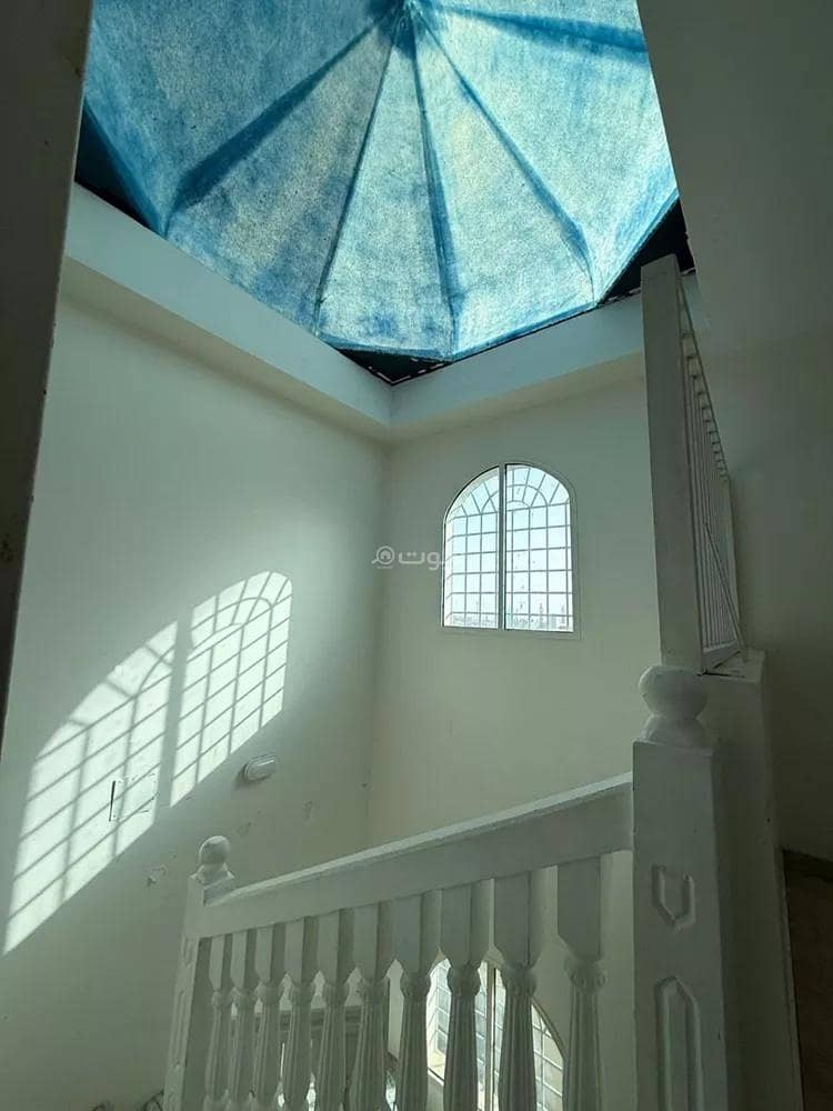 5 bedroom villa in At Taawon, Riyadh 8
