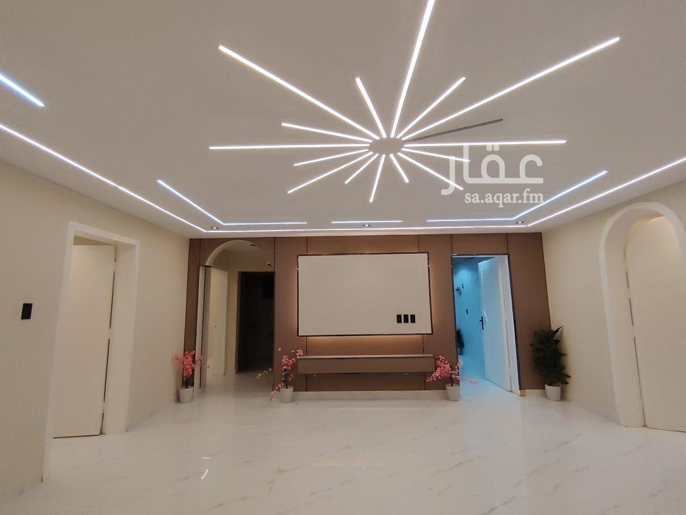 2 bedroom apartment in Dahiat King Fahd, Eastern Province 3