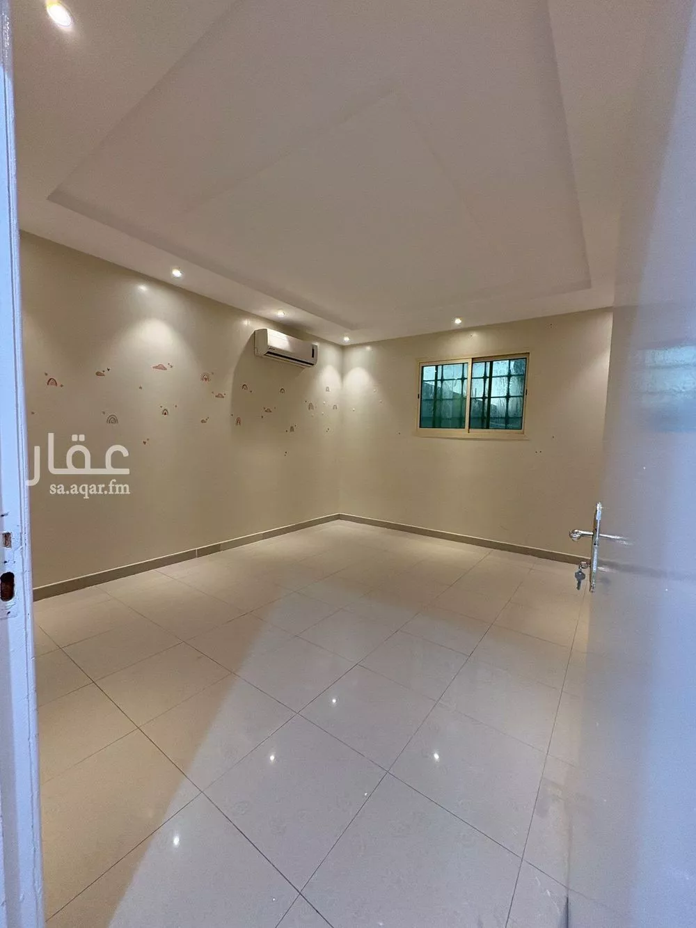 3 bedroom floor in Tuwaiq 11