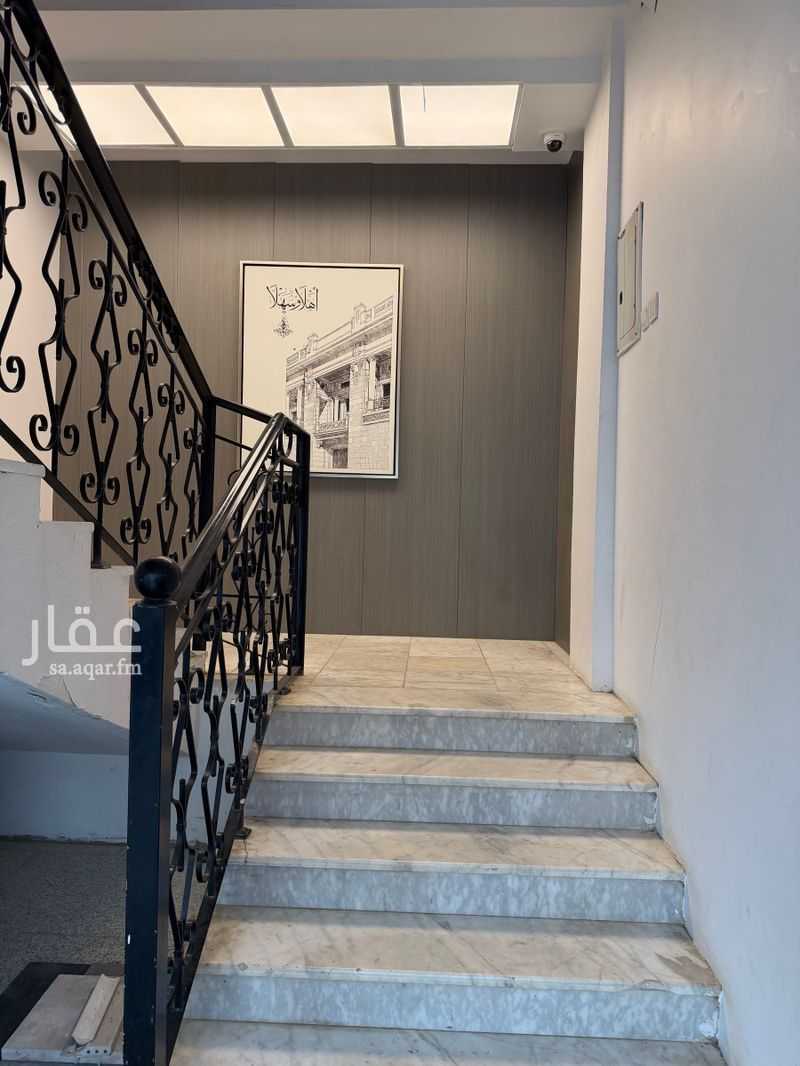 3 bedroom office in Al Yarmouk, Riyadh 6