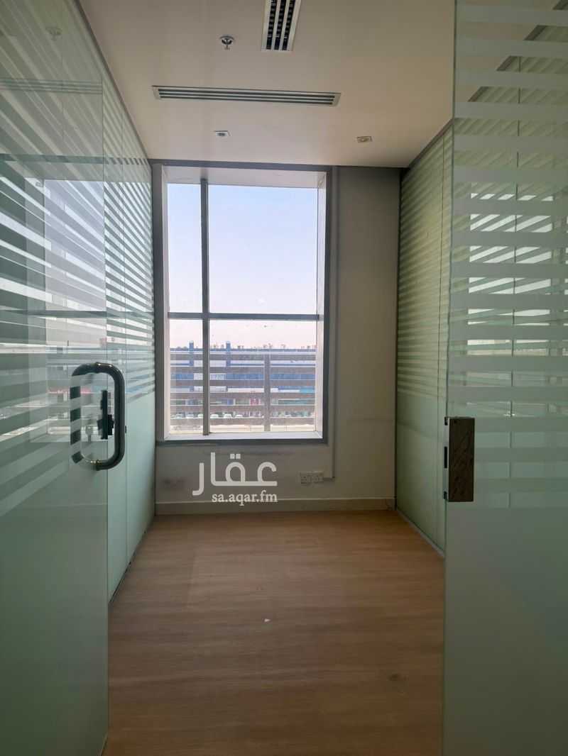 office in Granada, Riyadh 4