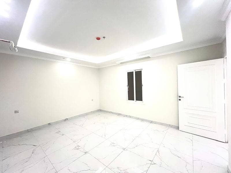3 bedroom apartment in Al Hamra, Eastern Province 9
