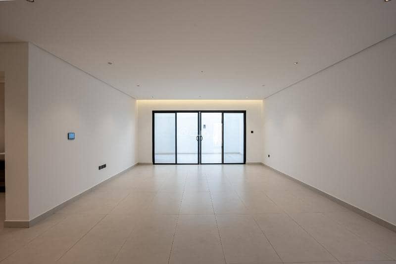 4 bedroom villa in Al Lulu, Eastern Province 9