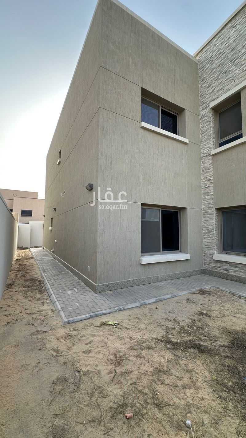 5 bedroom villa in Aramco, Eastern Province 2