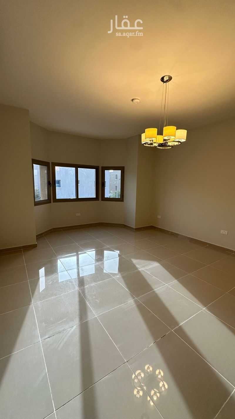5 bedroom villa in Aramco, Eastern Province 10