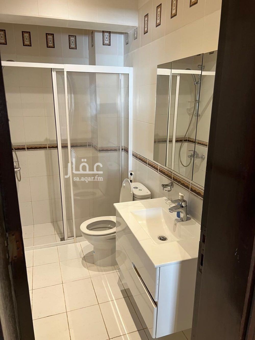 4 bedroom building in Al Shati, Jeddah 5