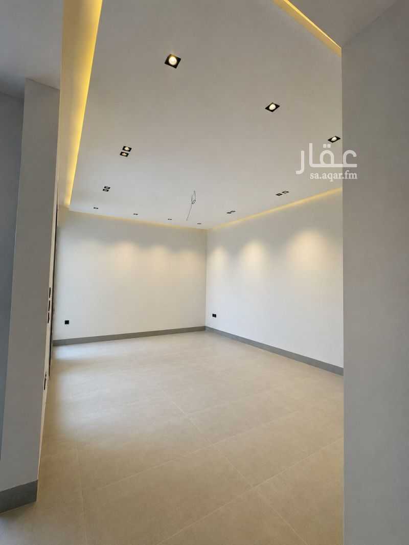 4 bedroom villa in Al Rabwa, Riyadh 4