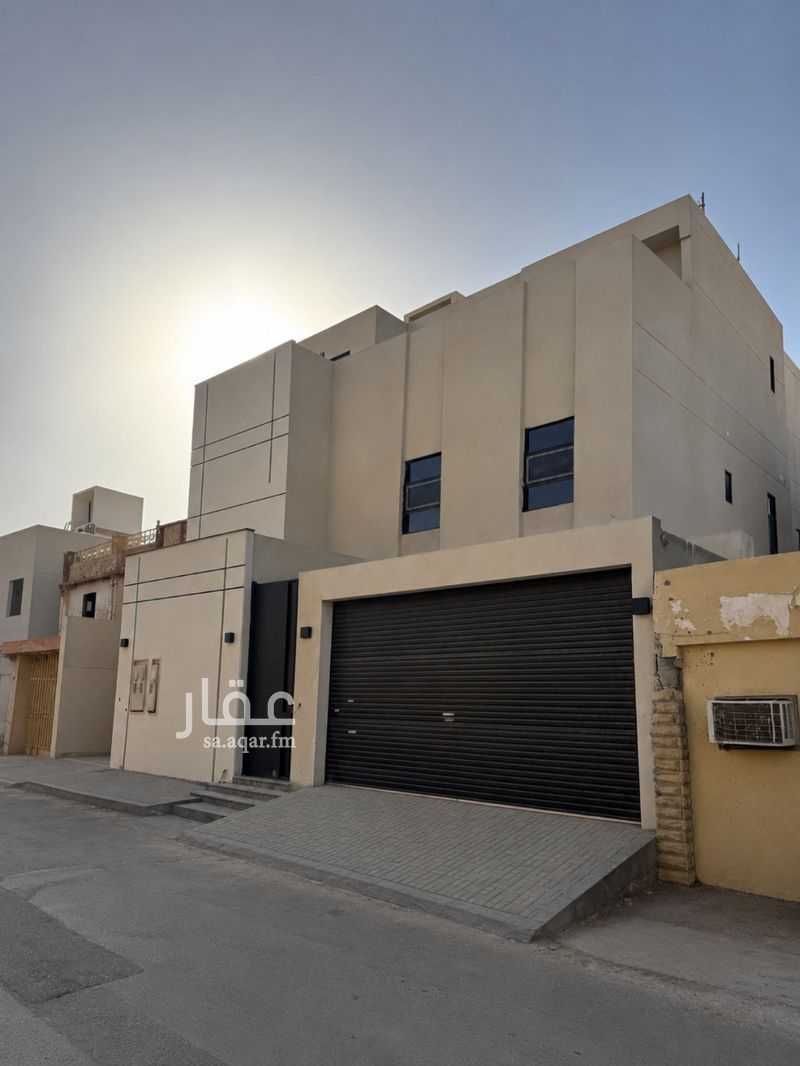 4 bedroom villa in Al Rabwa, Riyadh 21
