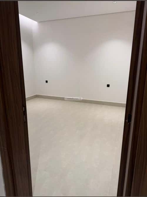 شقة  في الجنادرية 3