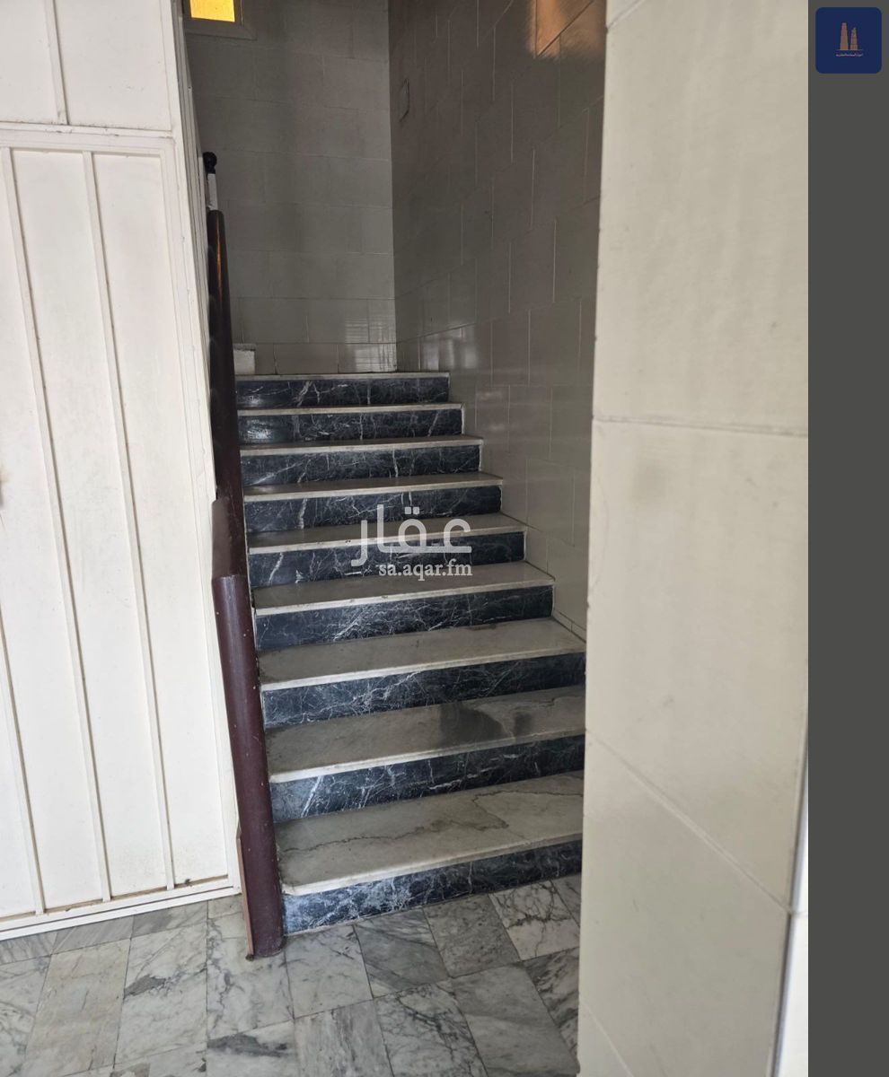 4 bedroom building in Al Aziziyah, Jeddah 3