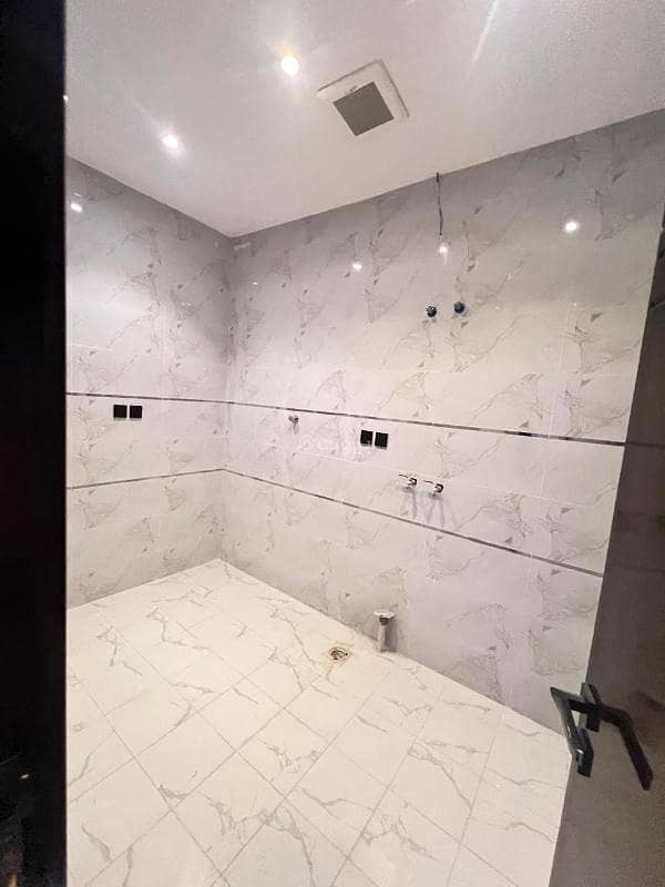 4 bedroom villa in Industrial City, Madinah 10