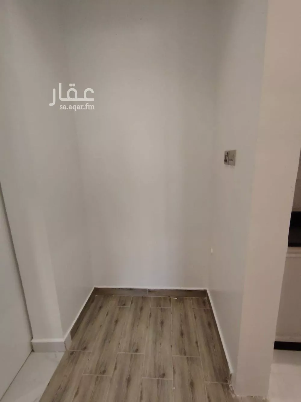 شقة 1 غرف في العارض 4