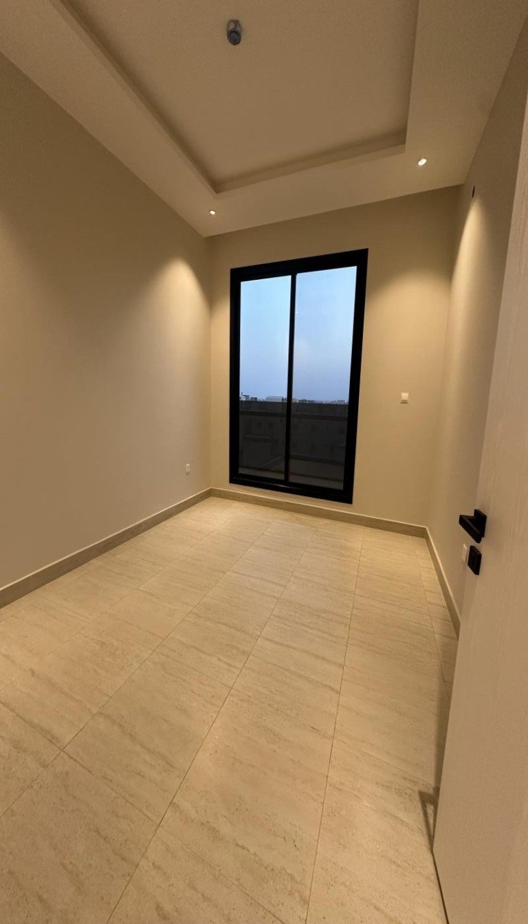 3 bedroom apartment in Al Aridh 5