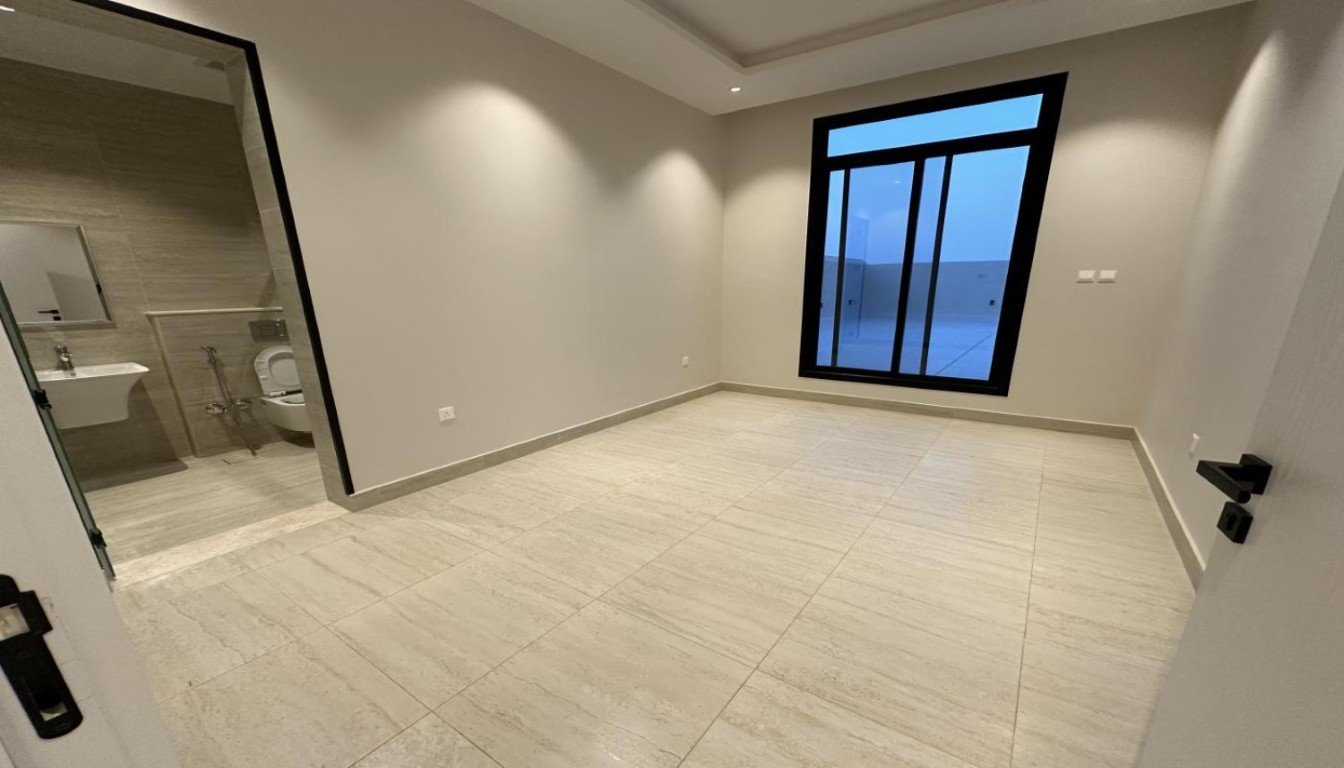 3 bedroom apartment in Al Aridh 7