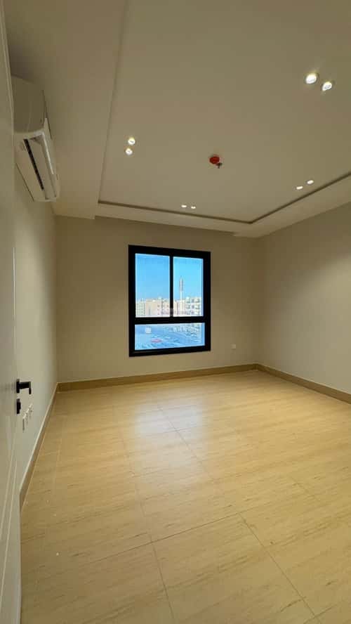 4 bedroom apartment in Al Hamra, Eastern Province 4