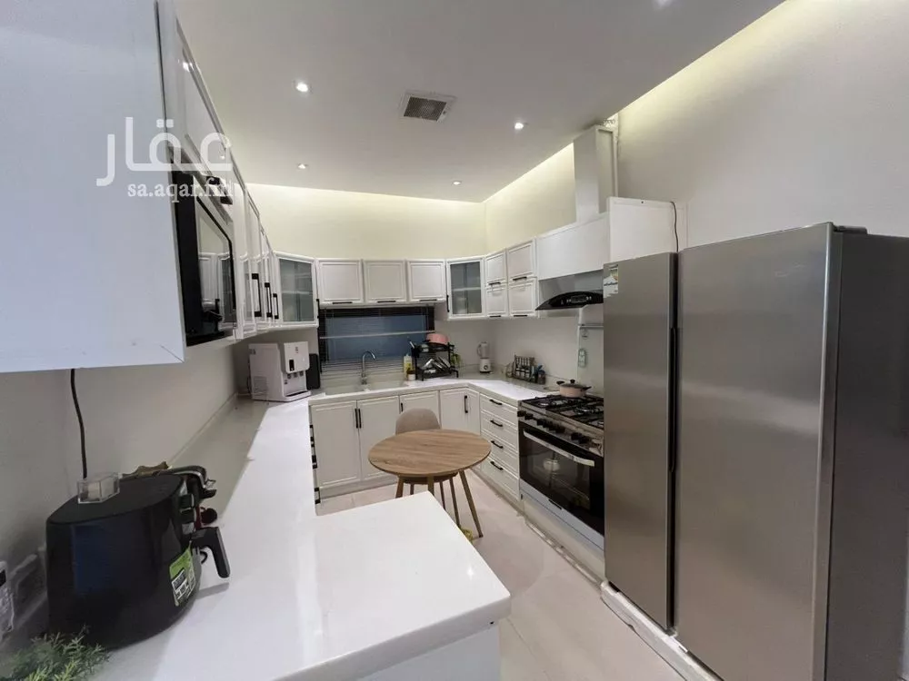 3 bedroom apartment in Irqah 7