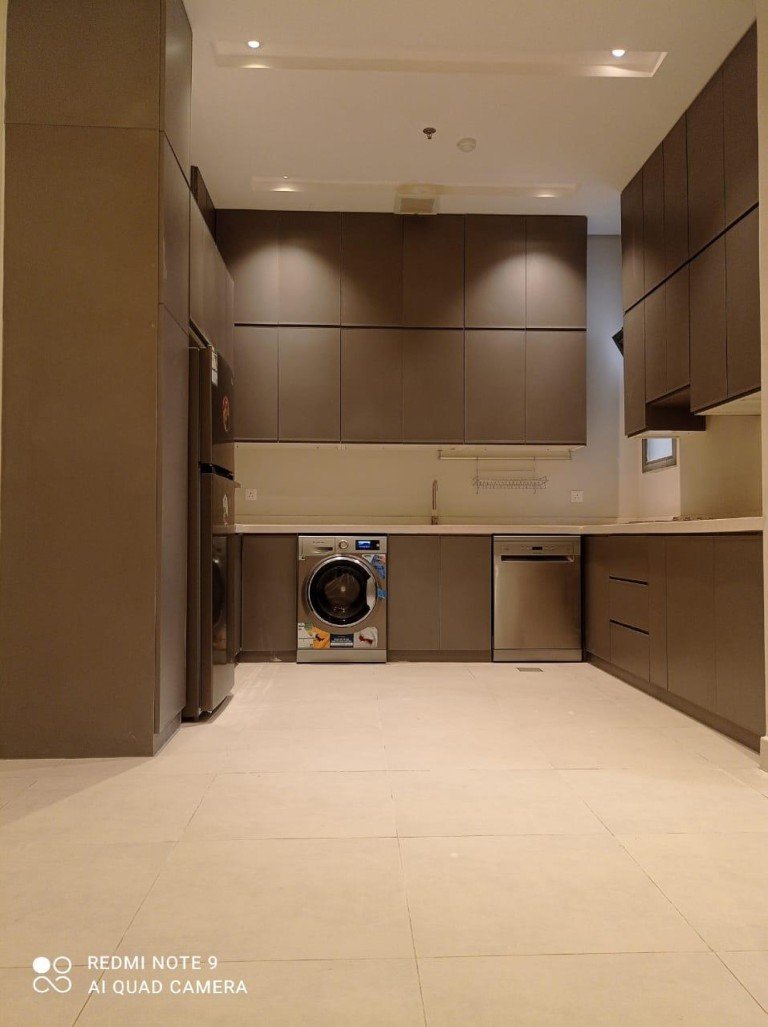 3 bedroom apartment in Al Aridh 3