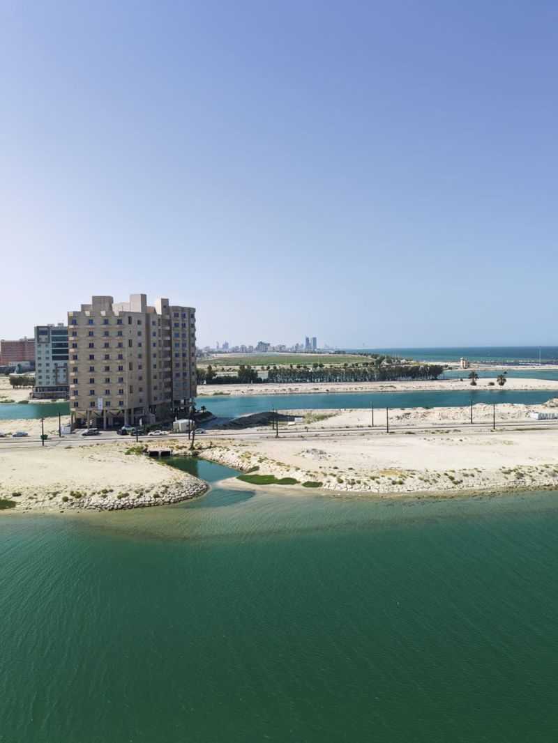 4 bedroom apartment in Al Khour, Eastern Province 11
