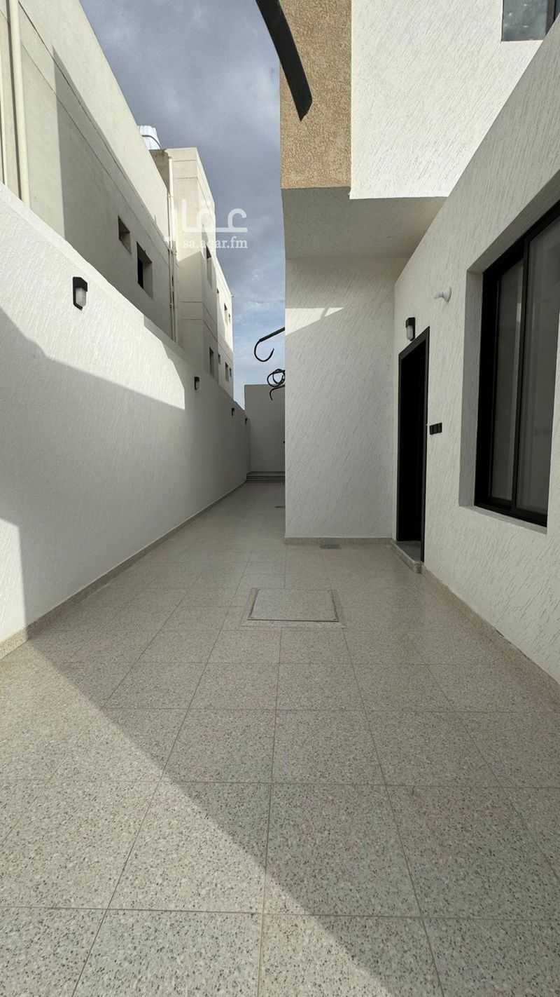 3 bedroom apartment in Al Hasa, Madinah 5