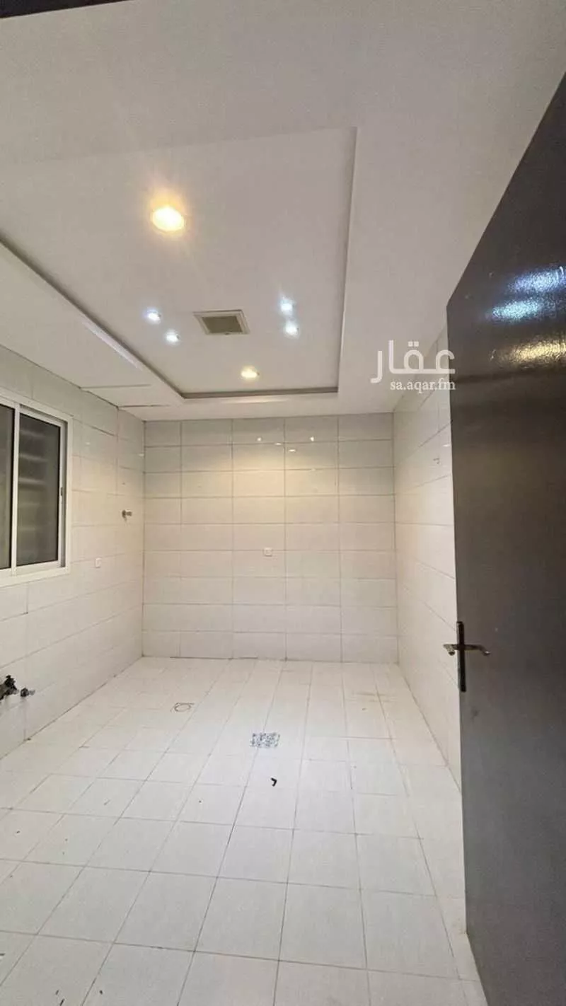 3 bedroom floor in Al Aridh 13