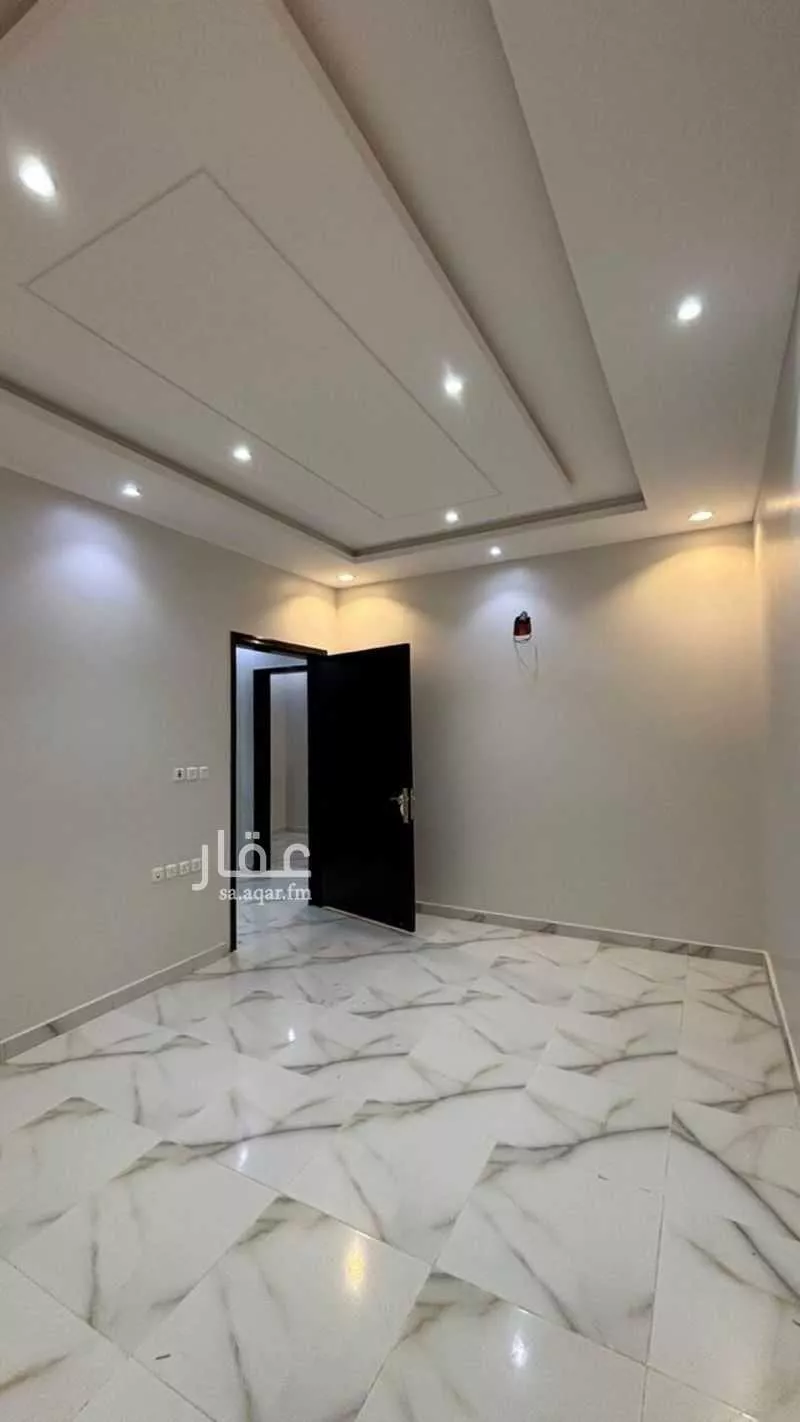 3 bedroom floor in Al Aridh 9