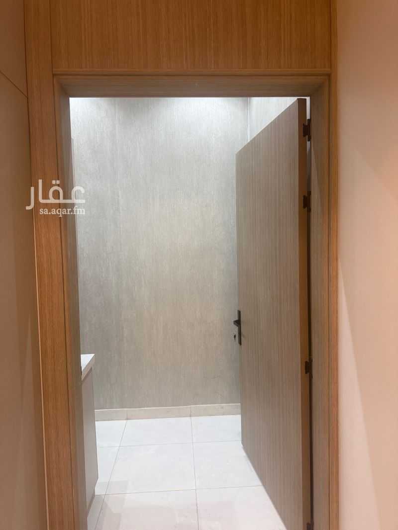 شقة 4 غرف في الجنادرية، الرياض 12
