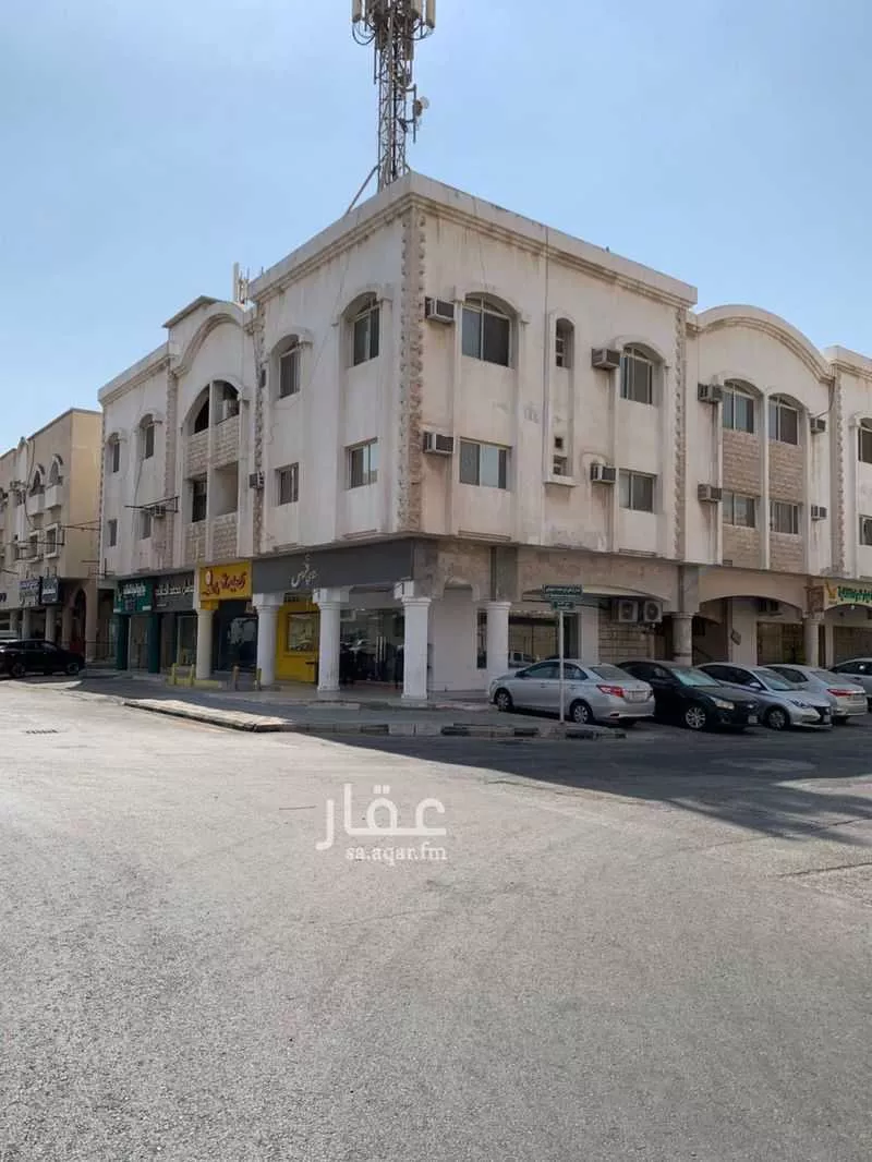 4 bedroom apartment in Al Aqrabiyah, Eastern Province 24