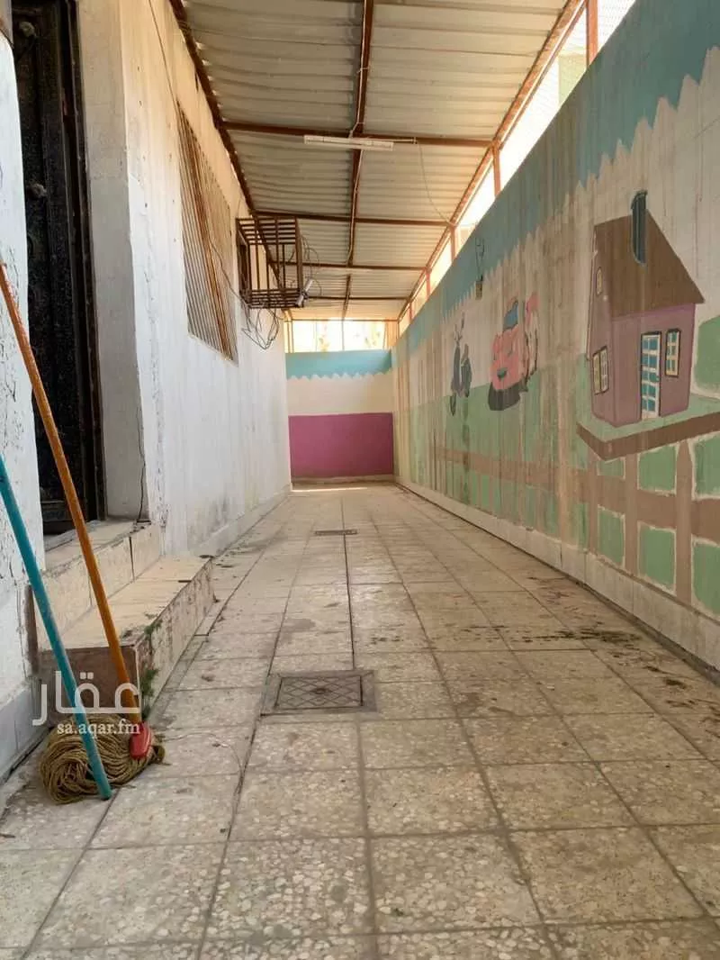 4 bedroom apartment in Al Aqrabiyah, Eastern Province 23