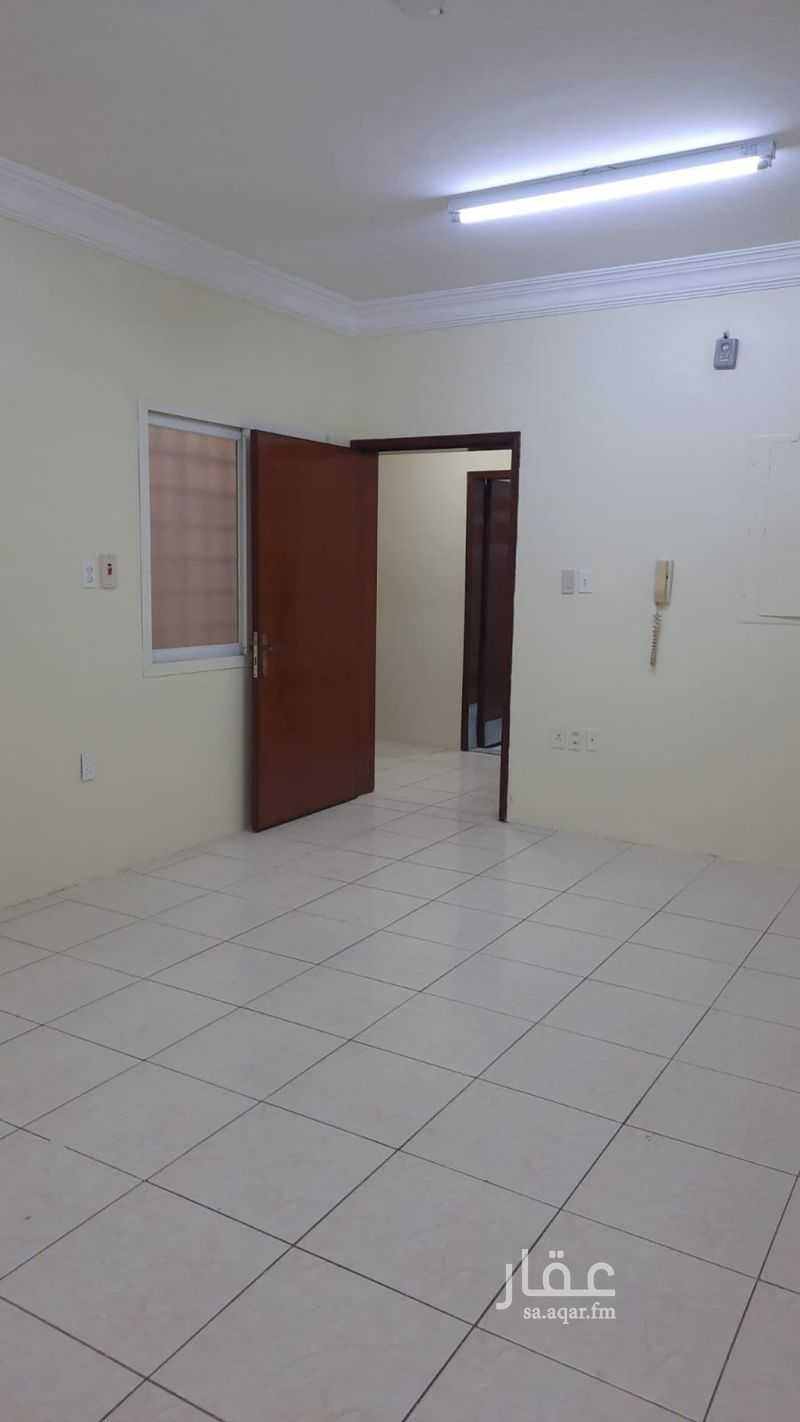 4 bedroom apartment in Al Aqrabiyah, Eastern Province 8