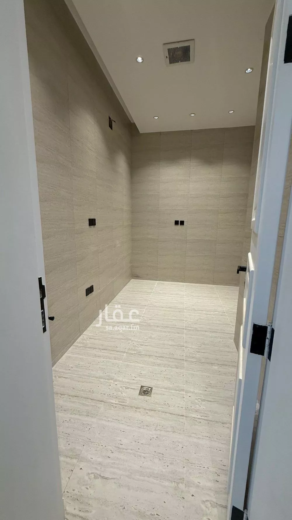 3 bedroom apartment in Al Aridh 12