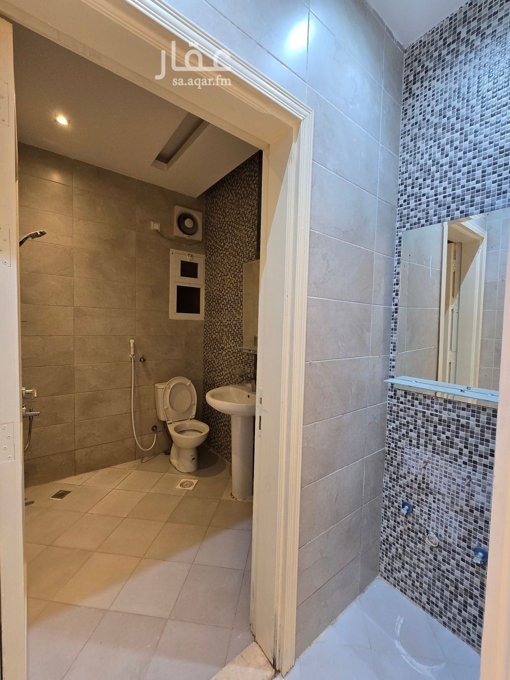 40 bedroom building in Az Zomorod, Jeddah 7