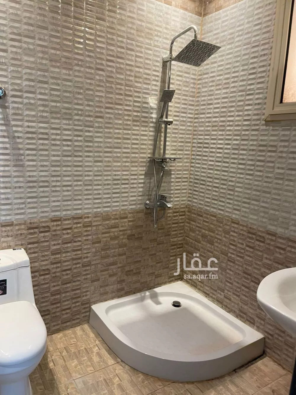 3 bedroom floor in Al Aridh 2