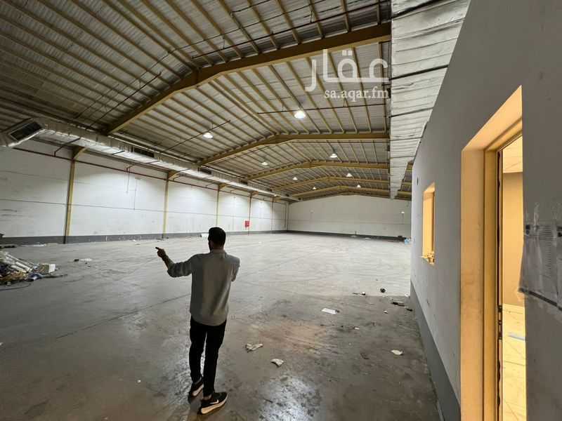 warehouse in Al Aziziyah, Riyadh 8