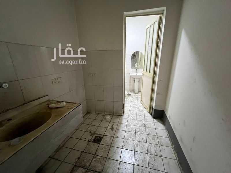 warehouse in Al Aziziyah, Riyadh 2