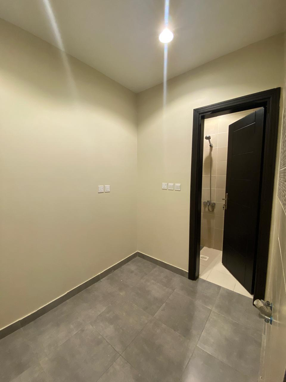 3 bedroom apartment in As Salamah, Jeddah 5