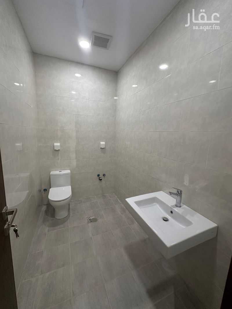 3 bedroom villa in Al Janadriyah, Riyadh 16
