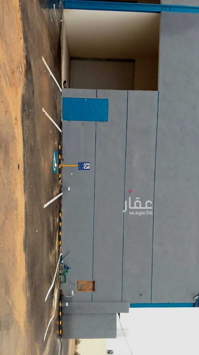 1 bedroom warehouse in Al Ghnamiah, Riyadh 3